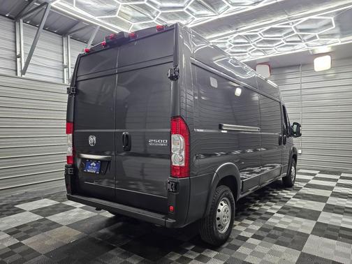 Granite Crystal Metallic Clearcoat 2023 RAM ProMaster 2500 High Roof