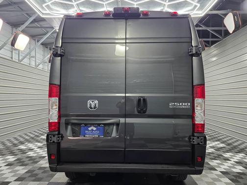 Granite Crystal Metallic Clearcoat 2023 RAM ProMaster 2500 High Roof
