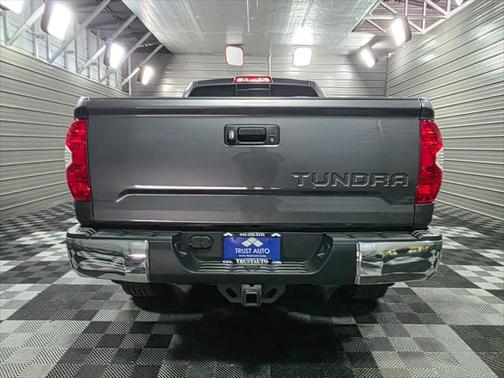 2017 Toyota Tundra SR5
