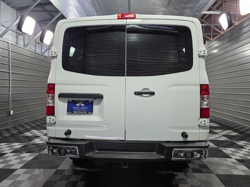 2019 Nissan NV Passenger NV3500 HD SL V8