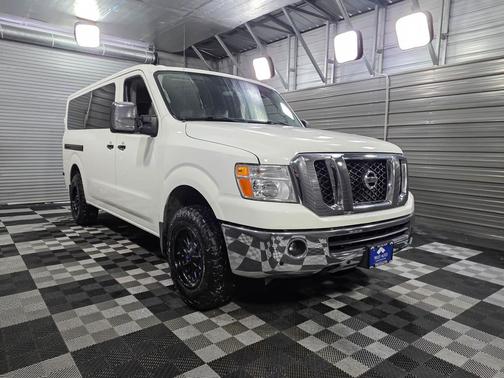 2019 Nissan NV Passenger NV3500 HD SL V8
