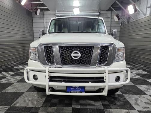 2019 Nissan NV Passenger NV3500 HD SL V8