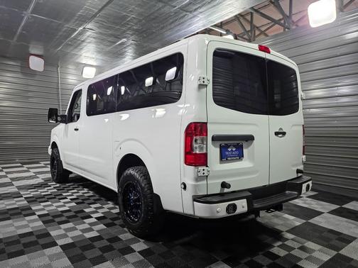 2019 Nissan NV Passenger NV3500 HD SL V8