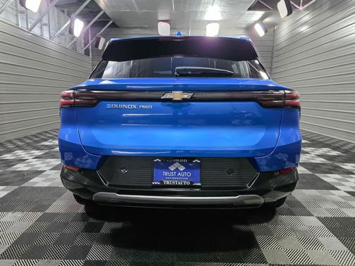 2024 Chevrolet Equinox EV 2LT