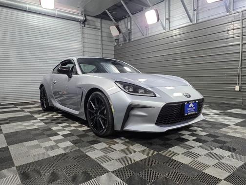 2022 Toyota GR86 Premium