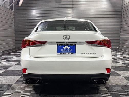 2017 Lexus IS 300 Base