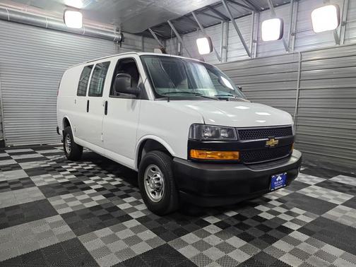 2021 Chevrolet Express 2500 135''WB Low Roof Minivan/Van