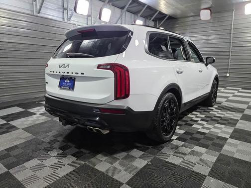 2022 Kia Telluride SX AWD 7-Passenger Luxury SUV w/Prestige Pkg