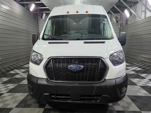 Oxford White 2022 Ford Transit-350 Base