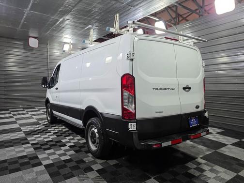 2017 Ford Transit-250 Base