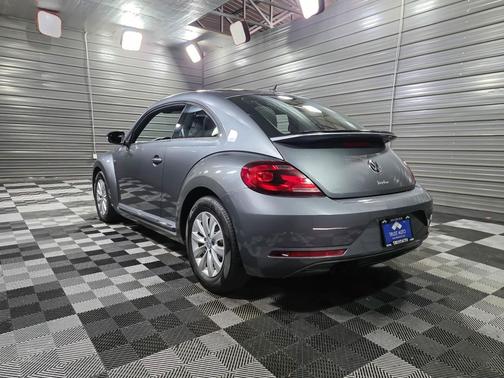 2019 Volkswagen Beetle 2.0T SE