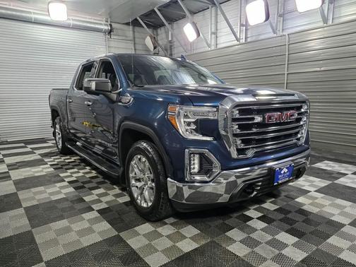 Pacific Blue Metallic 2020 GMC Sierra 1500 SLT