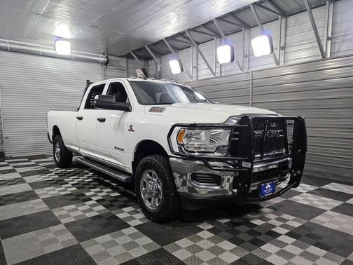 2022 RAM 3500 Tradesman 4WD Crew Cab 8FT Long Bed Cummins Diesel Pickup Truck