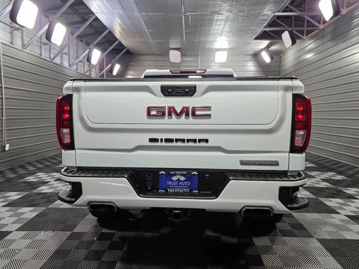 2022 GMC Sierra 1500 Elevation