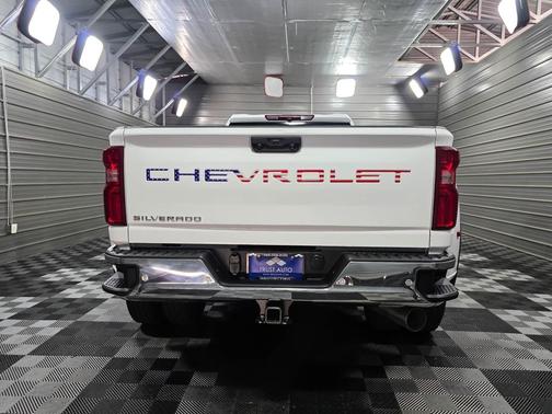 2025 Chevrolet Silverado 3500 WT