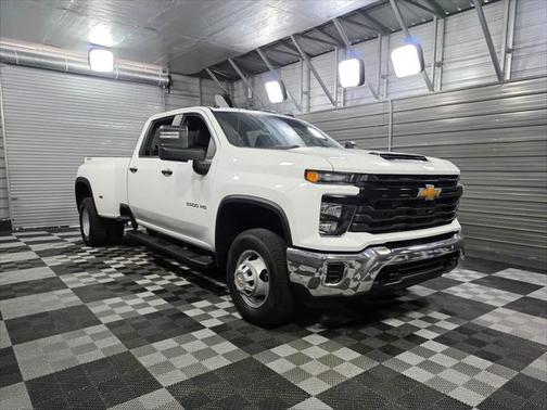 2025 Chevrolet Silverado 3500 WT