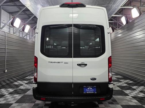 2022 Ford Transit-350 XL