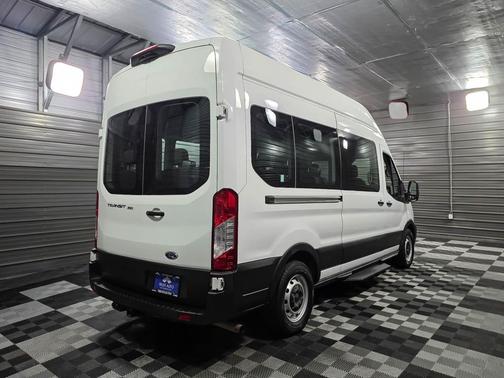 2022 Ford Transit-350 XL