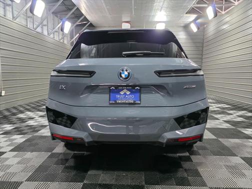 2023 BMW iX xDrive50 AWD Electric Luxury SUV w/Premium/Sport Pkgs