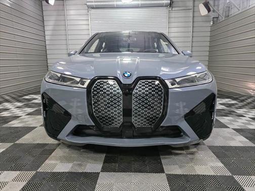 2023 BMW iX xDrive50 AWD Electric Luxury SUV w/Premium/Sport Pkgs