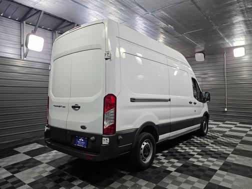 2017 Ford Transit-250 Base