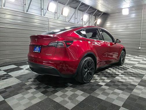 2024 Tesla Model Y Long Range Dual Motor All-Wheel Drive