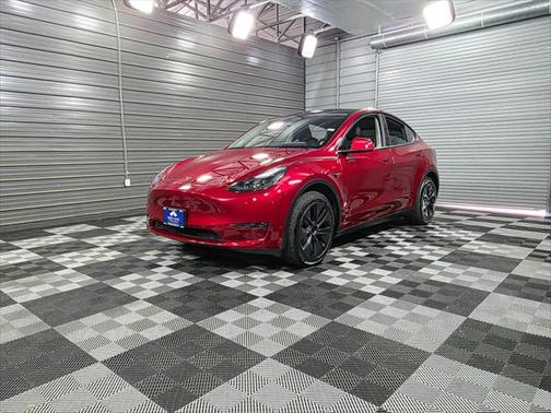 2024 Tesla Model Y Long Range Dual Motor All-Wheel Drive