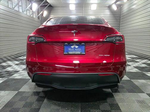 2024 Tesla Model Y Long Range Dual Motor All-Wheel Drive