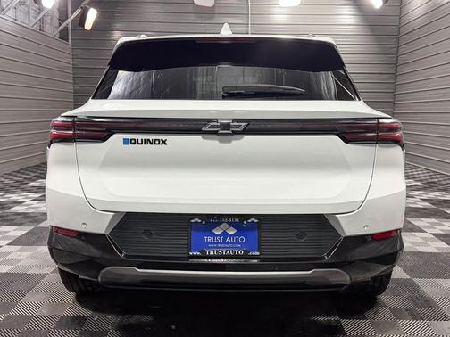 2024 Chevrolet Equinox EV 2LT