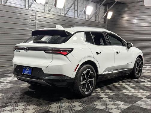 2024 Chevrolet Equinox EV 2LT