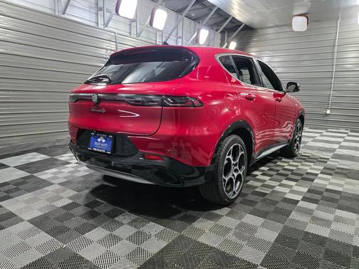 Alfa Rosso 2024 Alfa Romeo Tonale Ti AWD Hybrid SUV w/Premium Interior Pkg