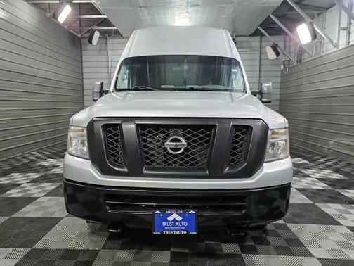 2017 Nissan NV Cargo NV2500 HD SV V8
