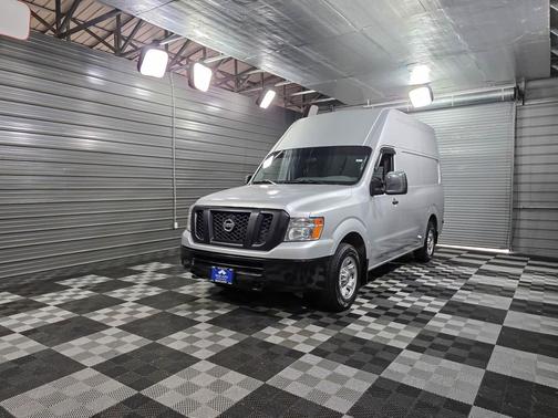 2017 Nissan NV Cargo NV2500 HD SV V8