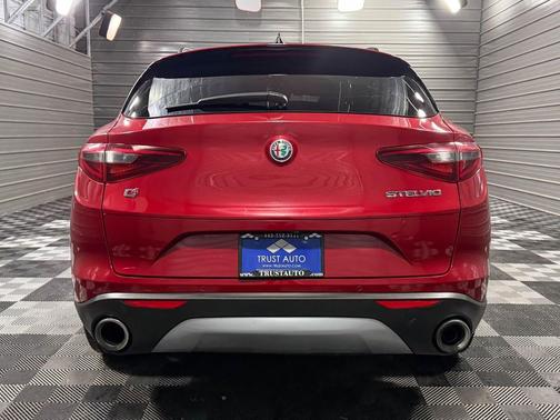 2018 Alfa Romeo Stelvio Ti Sport
