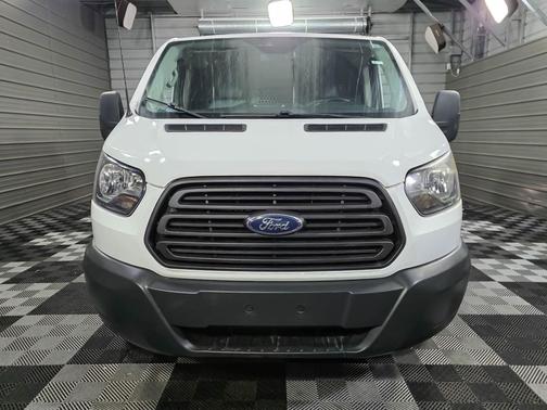 Oxford White 2018 Ford Transit-150 Base