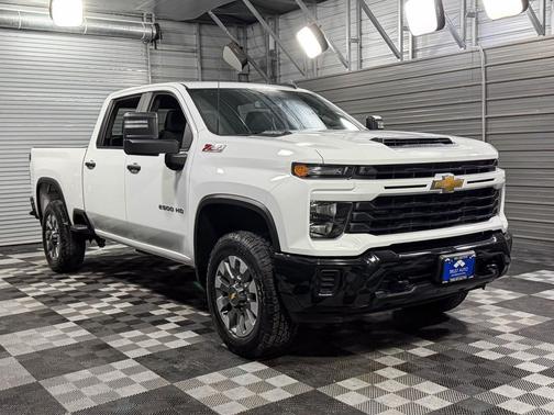 2024 Chevrolet Silverado 2500 Custom