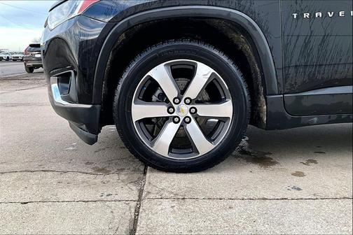 2021 Chevrolet Traverse LT Leather