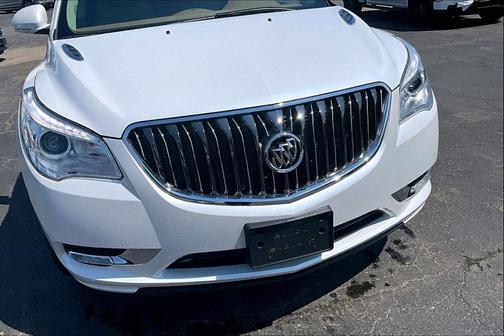 White Frost Tricoat 2016 Buick Enclave Leather