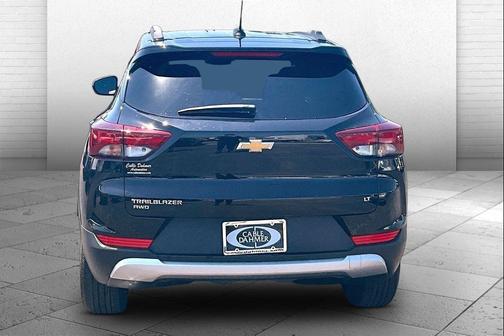 Mosaic Black Metallic 2025 Chevrolet Trailblazer LT