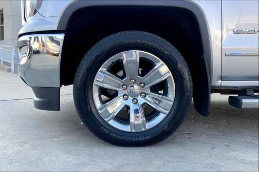 Quicksilver Metallic 2018 GMC Sierra 1500 SLT