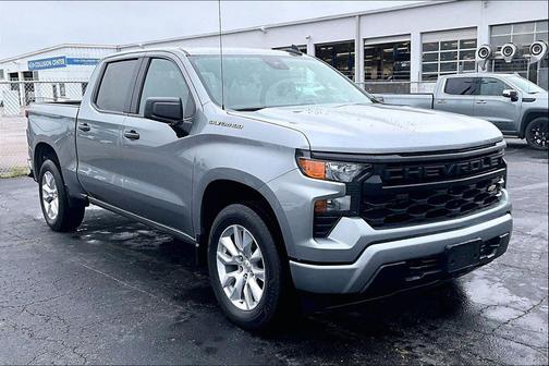Sterling Gray Metallic 2023 Chevrolet Silverado 1500 Custom