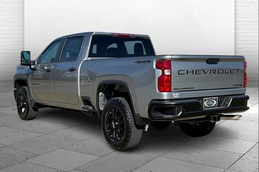 2026 Chevrolet Silverado 2500 Custom