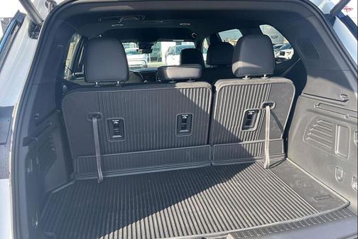 Summit White 2026 GMC Acadia AT4 AWD