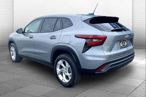 Sterling Gray Metallic 2026 Chevrolet Trax LS