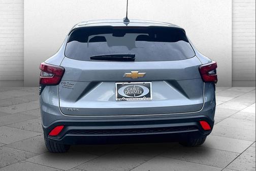 Sterling Gray Metallic 2026 Chevrolet Trax LS