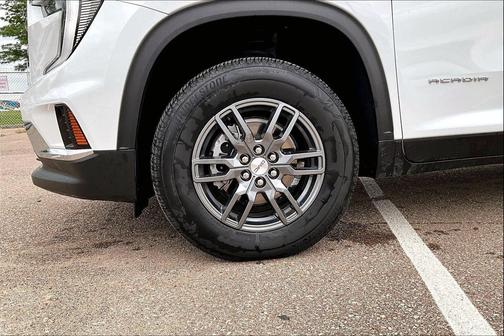 Summit White 2025 GMC Acadia FWD Elevation