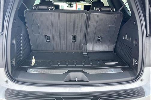 Summit White 2026 GMC Yukon 4WD AT4 Ultimate