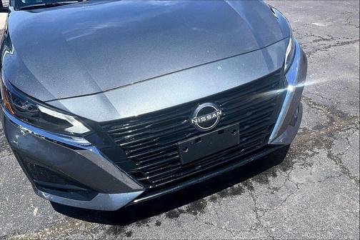 Gun Metallic 2025 Nissan Altima SV FWD
