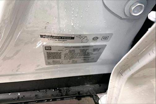 Summit White 2025 GMC Acadia AWD Elevation