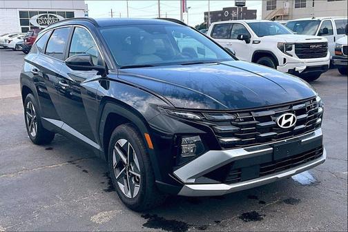 Phantom Black 2025 Hyundai TUCSON SEL